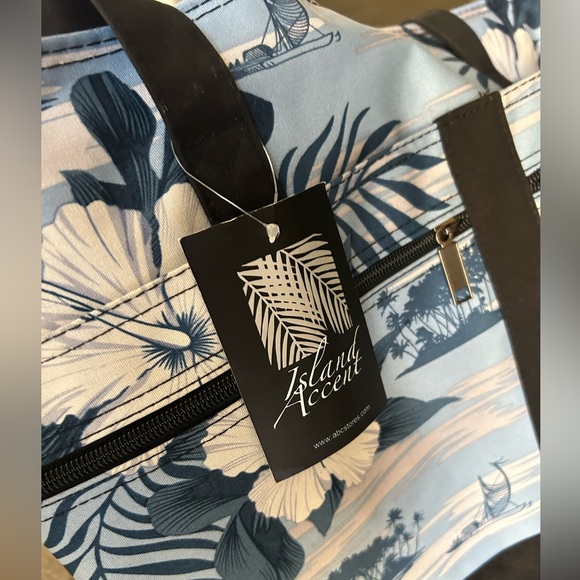 NWT Hawaiian tote - Picture 6 of 9